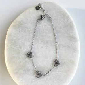 Armband hartjes zilver