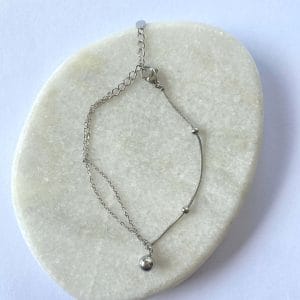 Armband dubbel met rond bedeltje - zilver