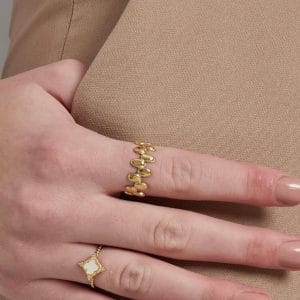 Gouden ring met rondjes 1