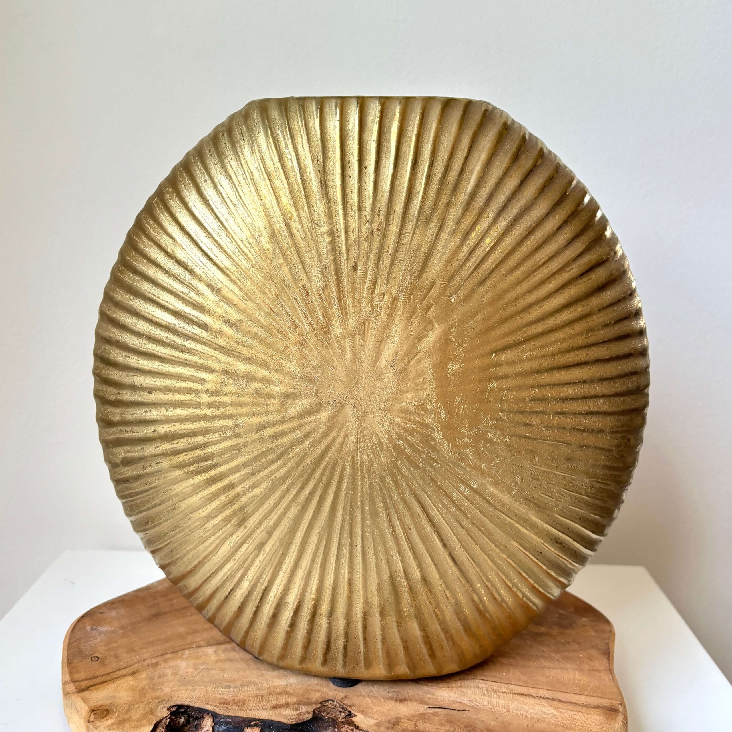 Gouden rond/ovalen vaas met print 1
