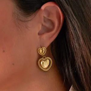 Gouden oorbellen met dubbel hart